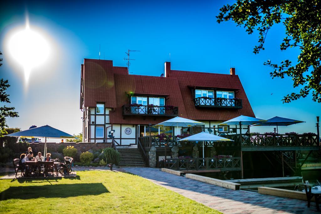Melynojo Karpio Barza Hotel Kinty Exterior photo